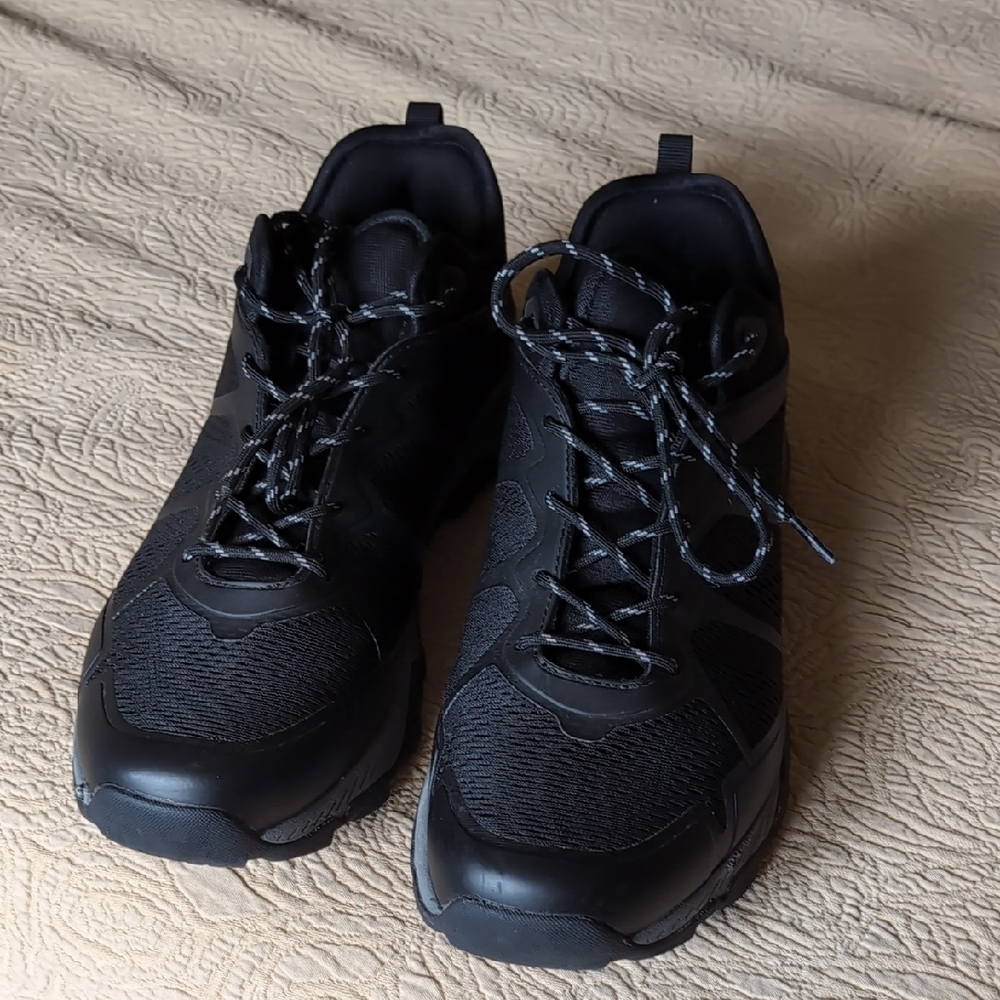 Eddie Bauer Men's Black Mesh Athletic Shoes